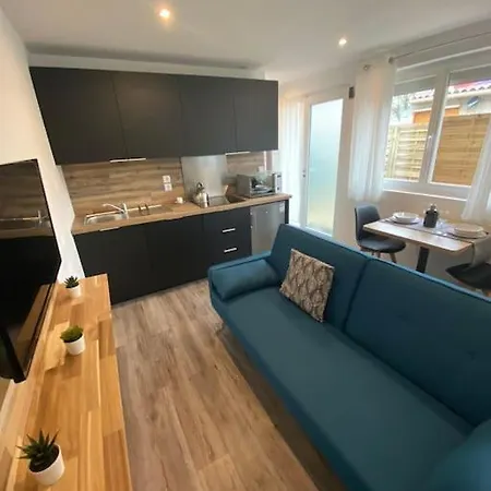 Апартаменты Neuf A Bouguenais+terrasse+parking Бугене